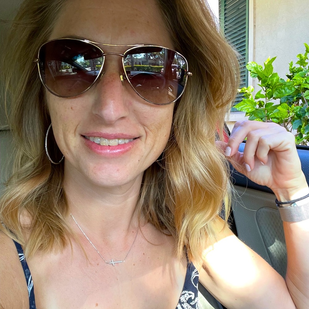 Meet your Posher, Nicole